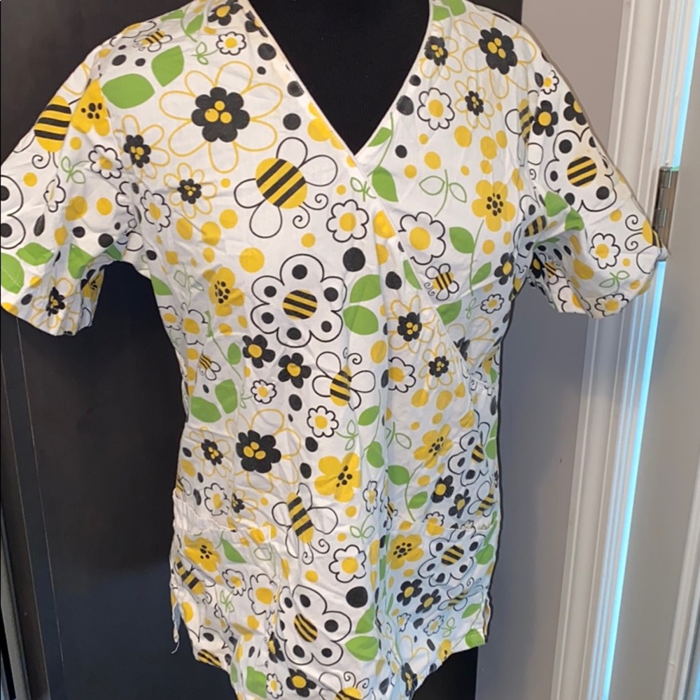 Scrub top